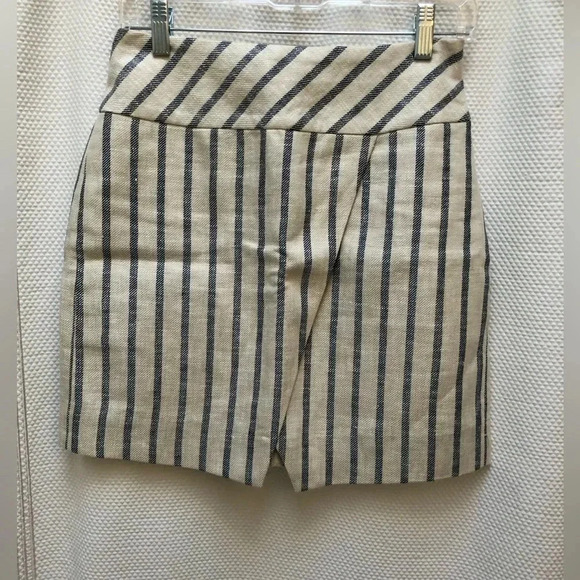 J. Crew Dresses & Skirts - J. Crew pencil skirt, 00, fully lined, 100% linen, taupe with navy stripes